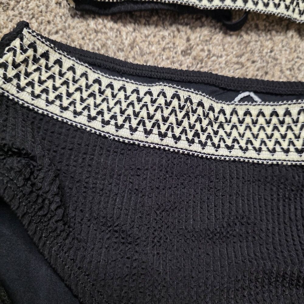 NWT Cupshe Two Piece Swimsuit Size Medium Black Bikini Activewear Pool Beach - Picture 4 of 8